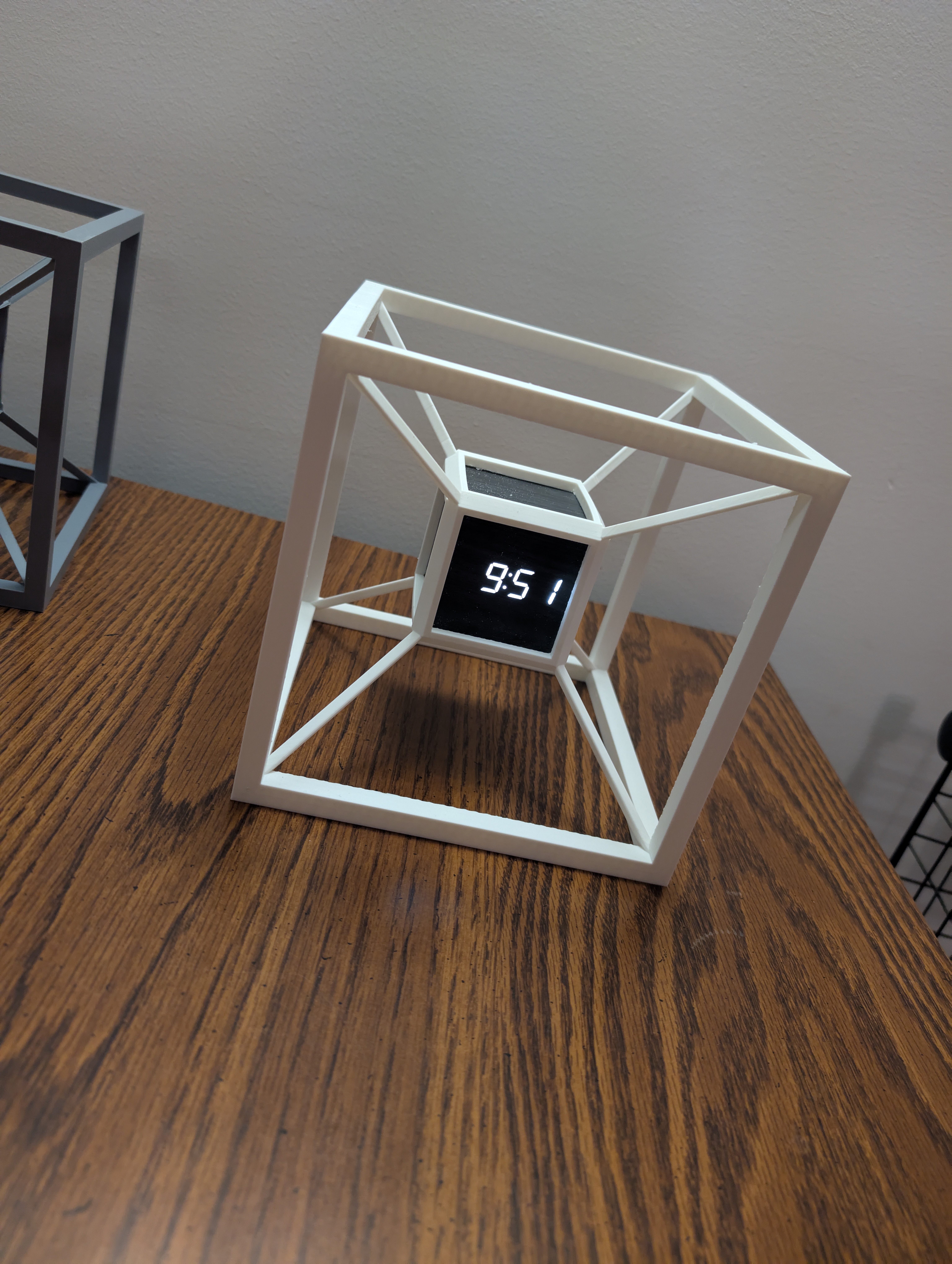 Clock in a tesseract